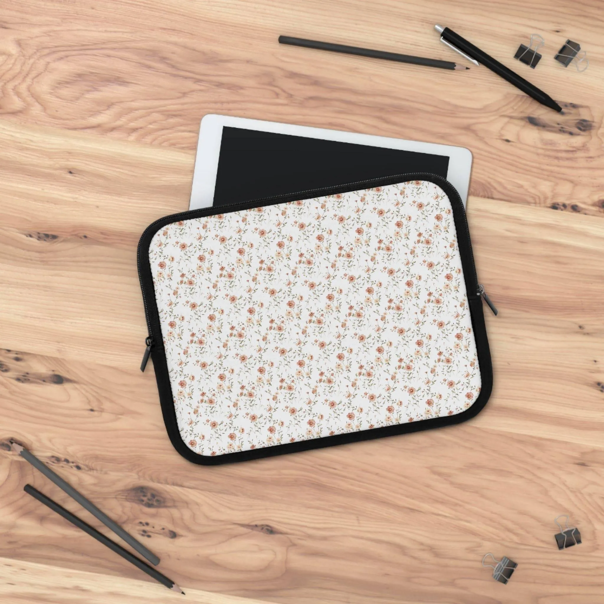 Floral Laptop Sleeve - Stylish Protection for Your Device